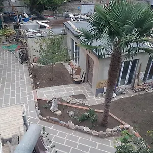  Гостевой дом частный дом с садом